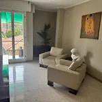 Casa Nicole Con Rda Luxury Apartman *